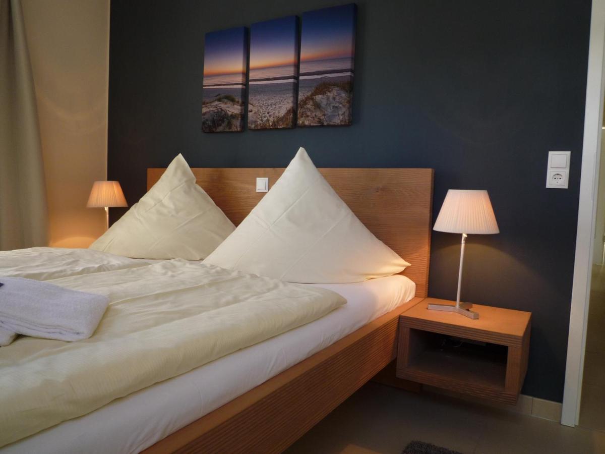 Ostsee Lodges Mit Wellnessbereich Timmendorfer Strand Exterior photo